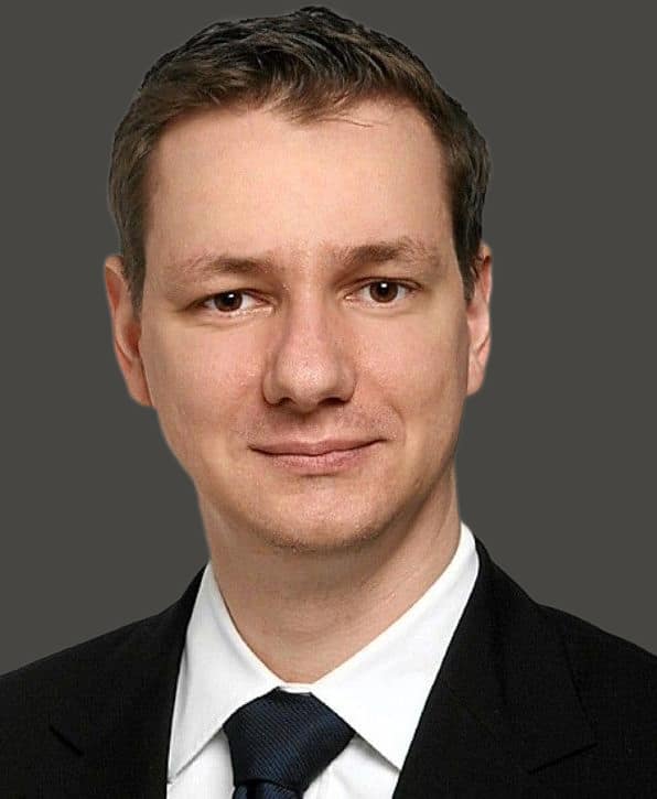 Portraitbild von Frank Hampe. Leiter Transaktionsmanagement Ost in der Region Nord