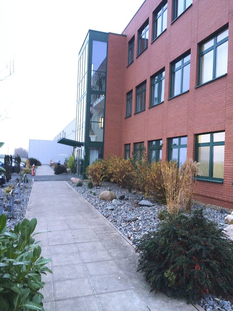 Außenansicht Eingang Barsinghausen, Spielburg