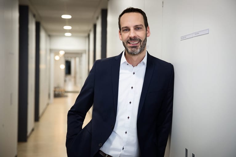 Matthias Geiger, Asset Management Region West, stehend